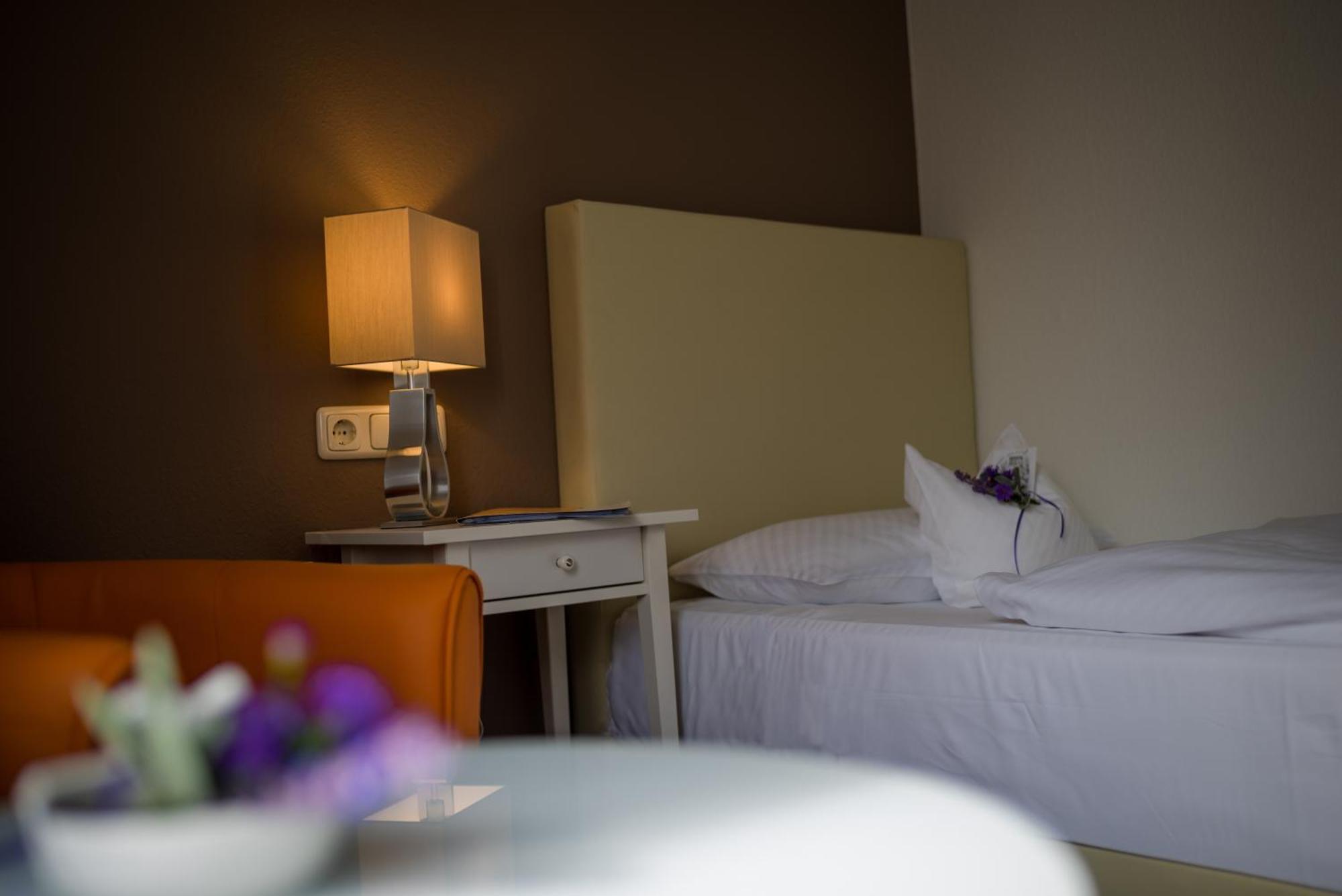 Hotel Leicht Biebelried 外观 照片
